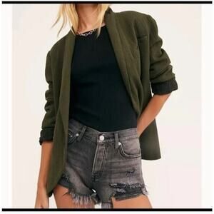 We the Free High Rise Denim Shorts Womens Size 26 Washed Gray Frayed 100% Cotton